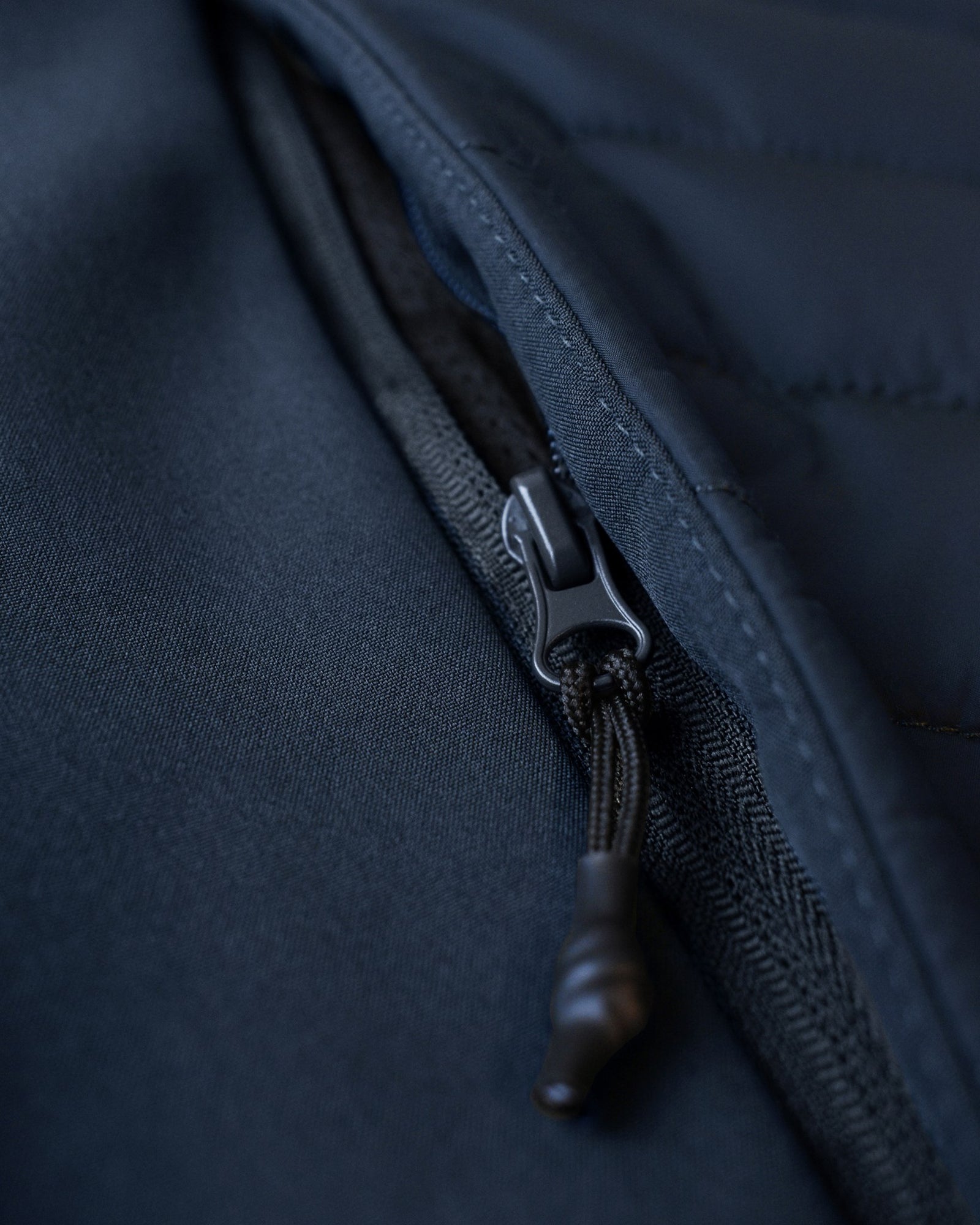 Bloomsdale Men Navy Back