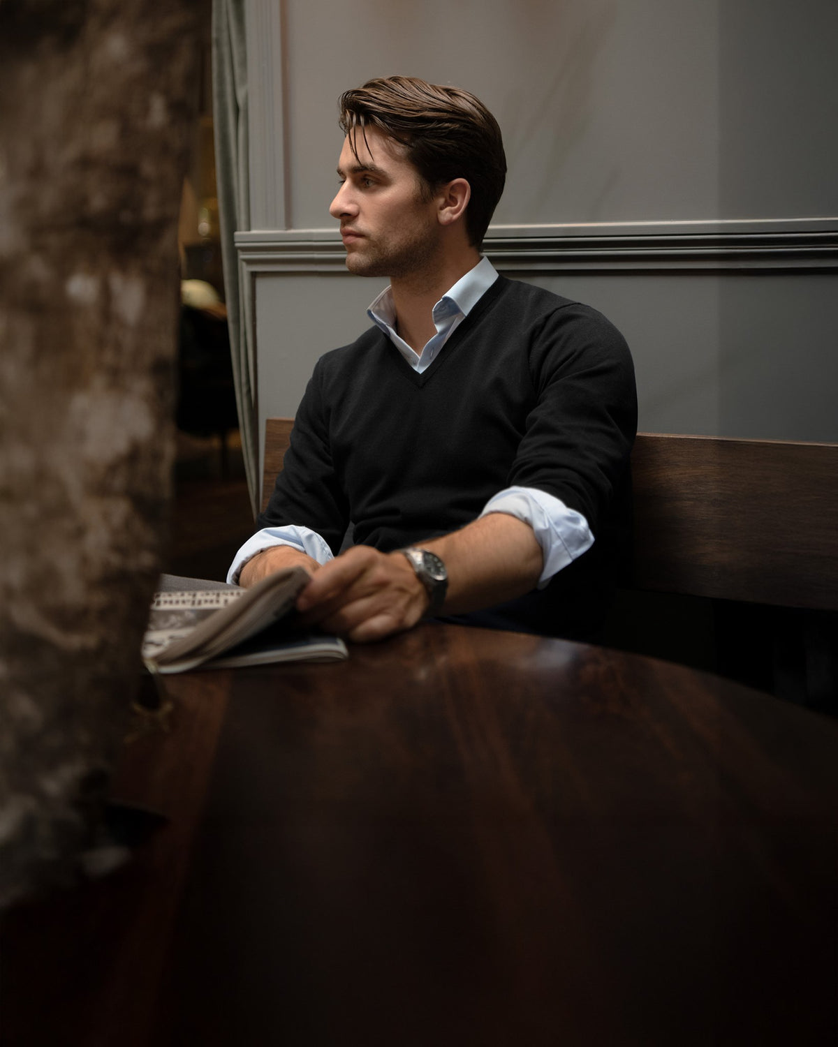 Brighton V Neck Men Black AW23 Modelimage