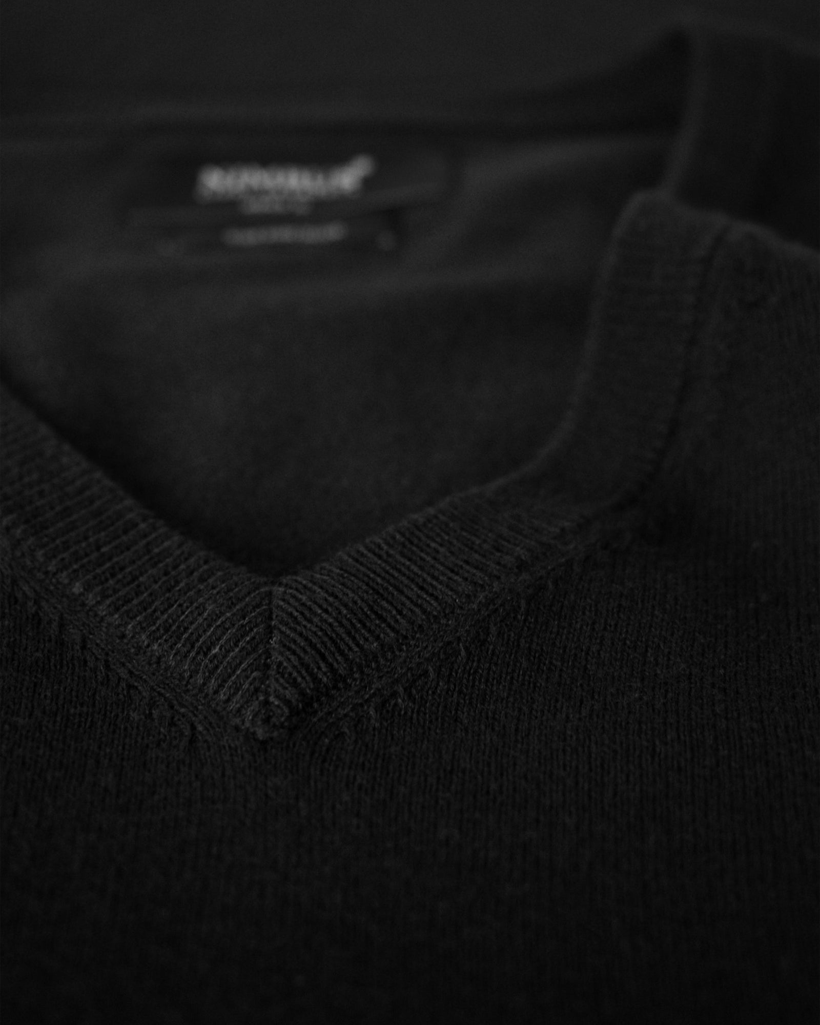 Brighton V Neck Men Black Back
