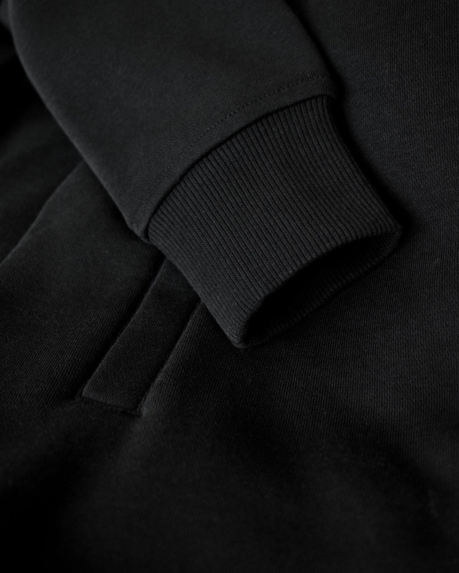 Cambridge Woman Black Back