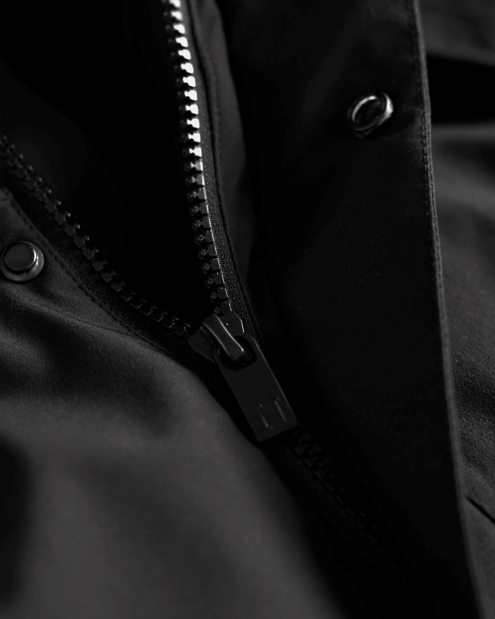 Evermont Men Black Closeup 1