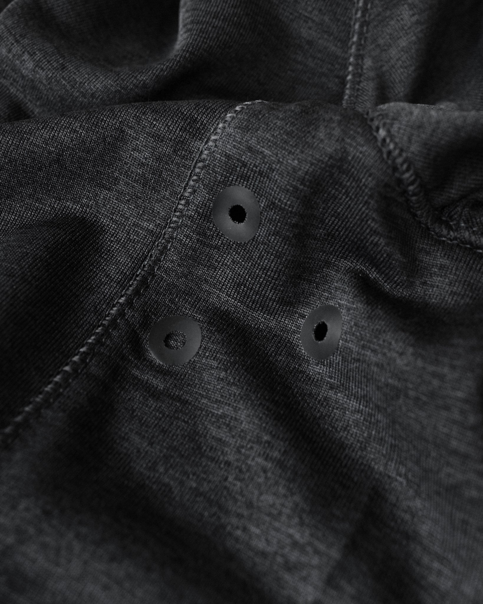 Freemont Men Black Melange Closeup 2