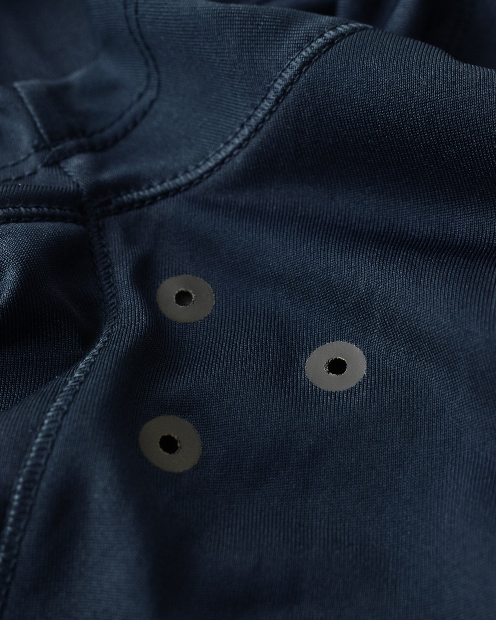 Freemont Women Navy Back