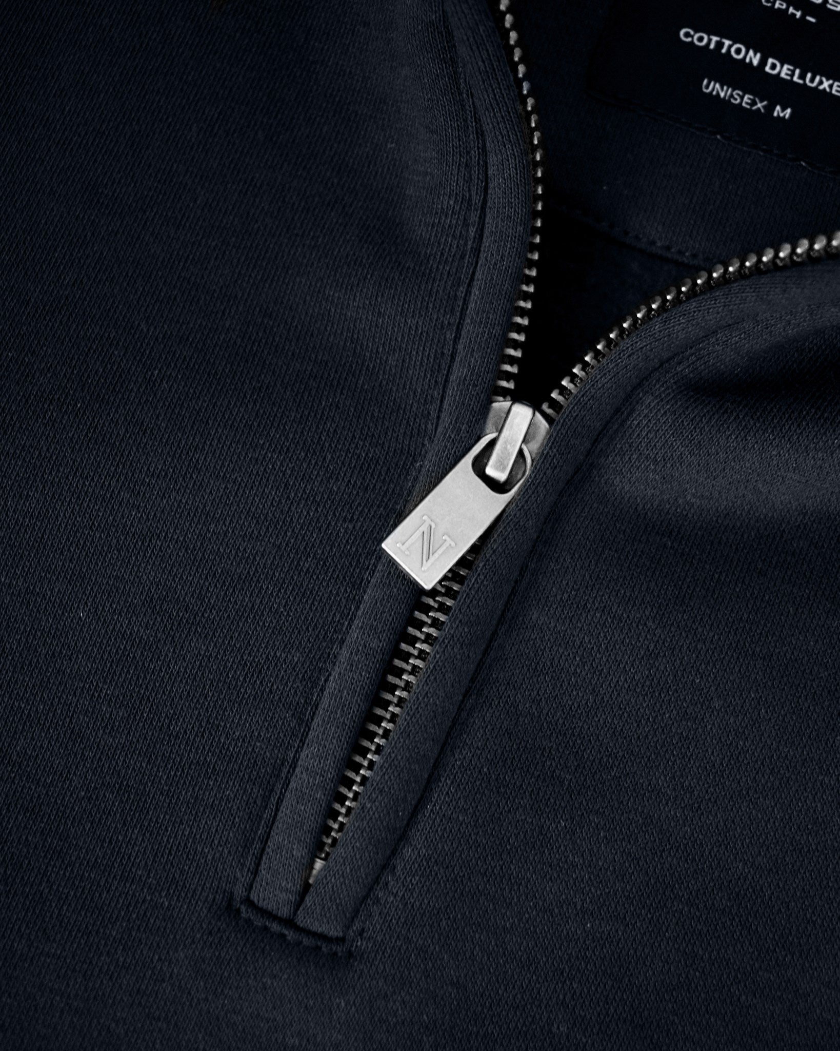 Glendale Unisex Navy Closeup 1