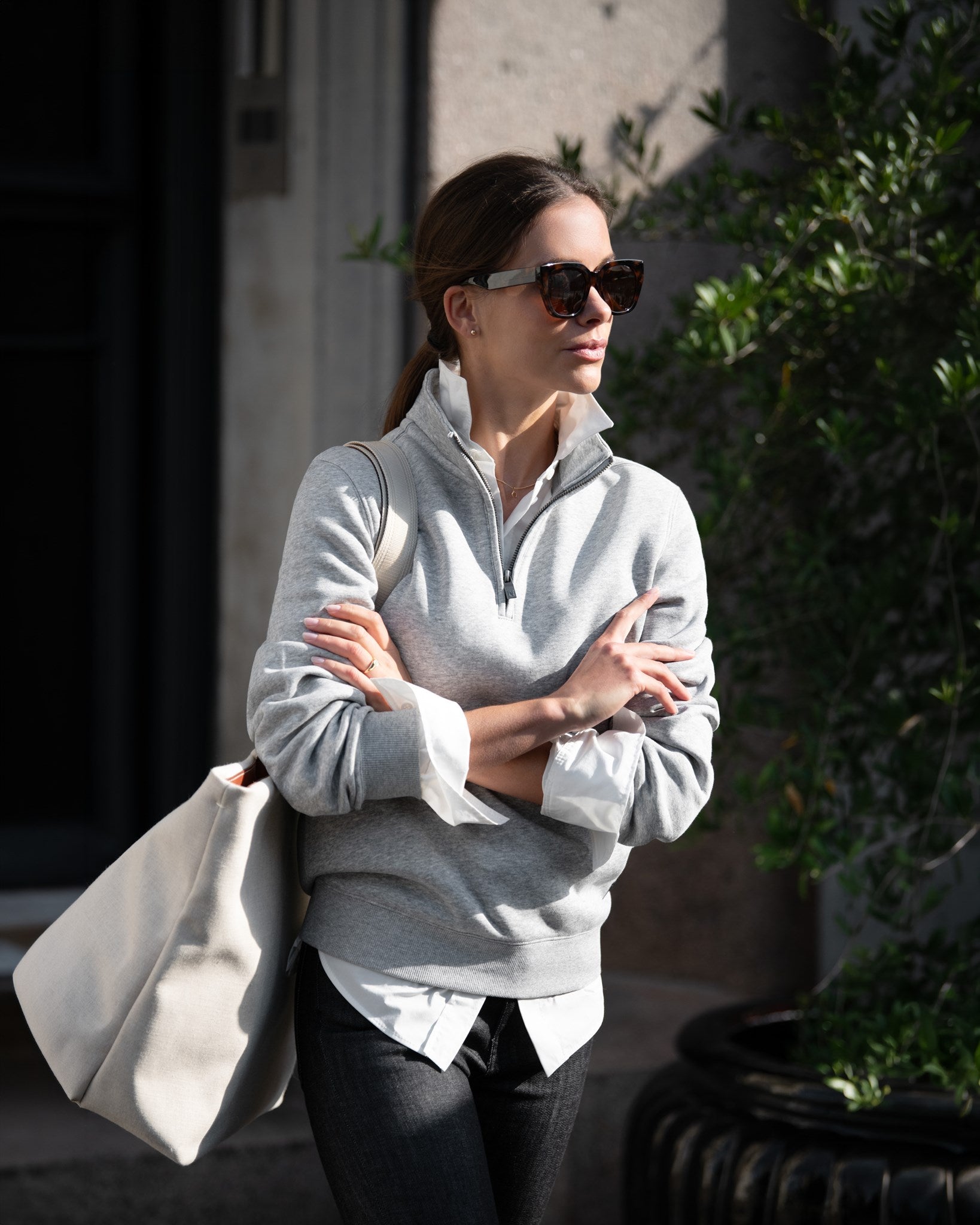 Glendale Women Grey Melange SS25 Modelimage (1)