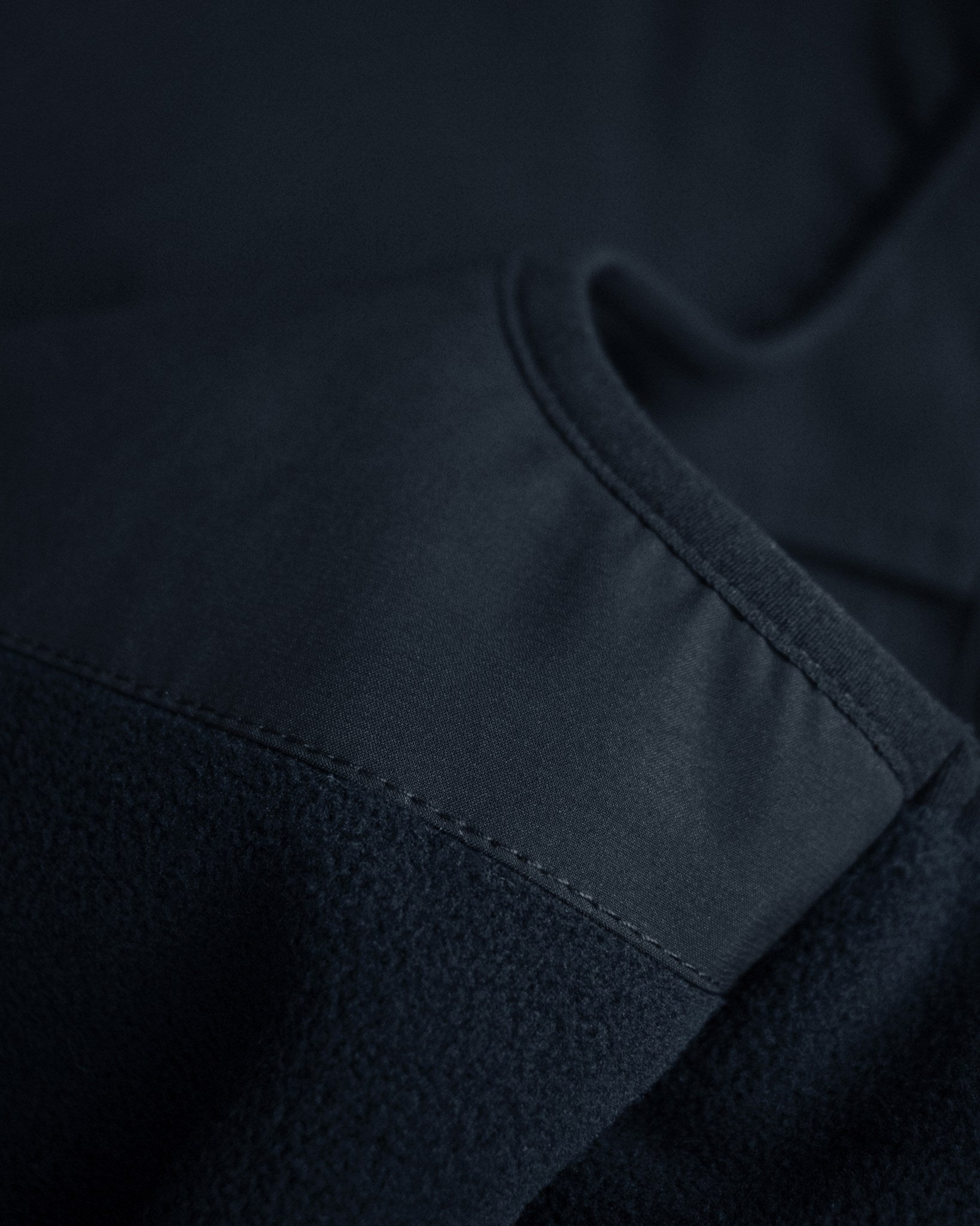 Higland Unisex Navy Closeup 2