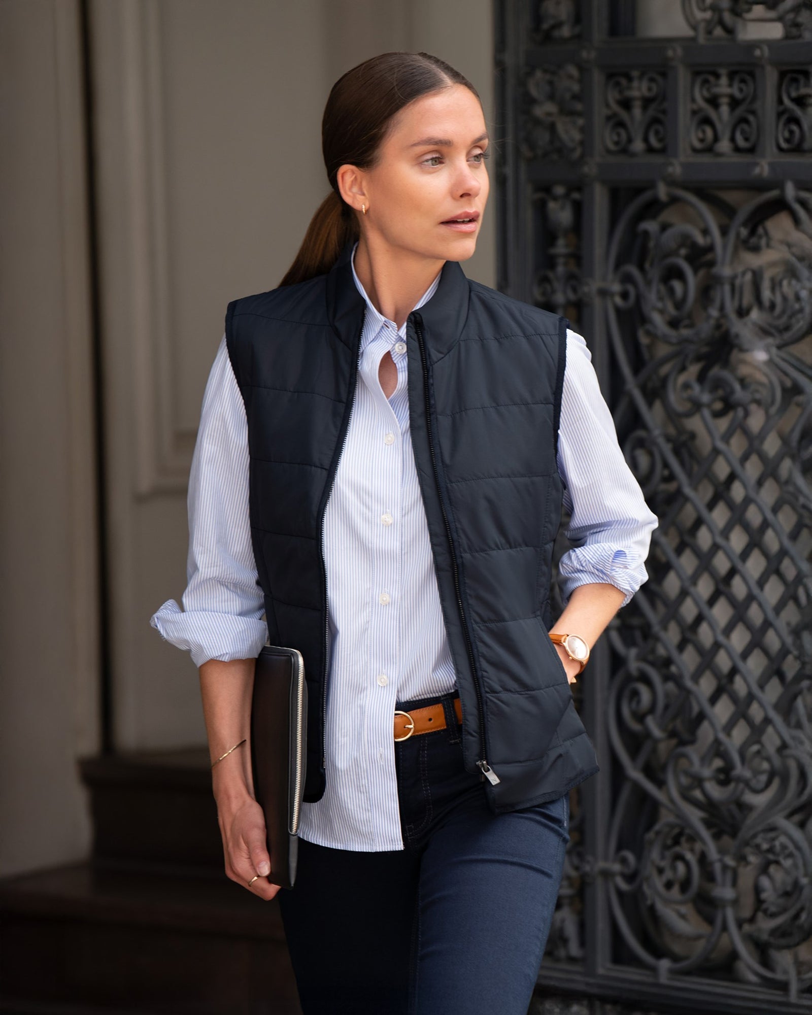 Hudson Women Black Back