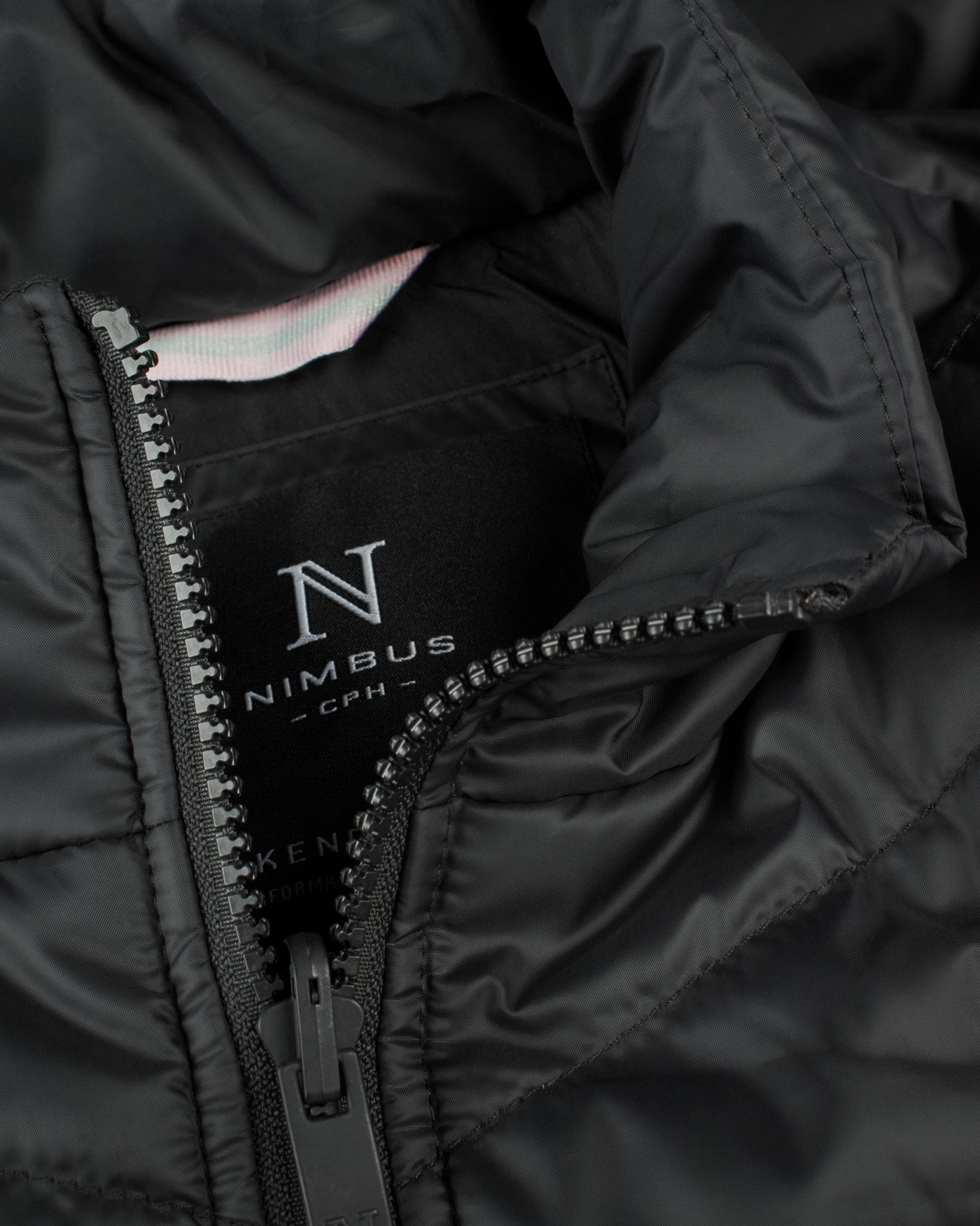 Kendrick Women Charcoal Closeup 2