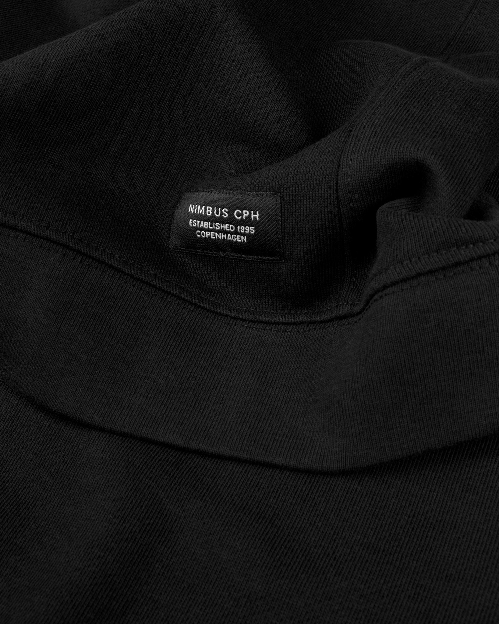 Newport Men Black Closeup 2