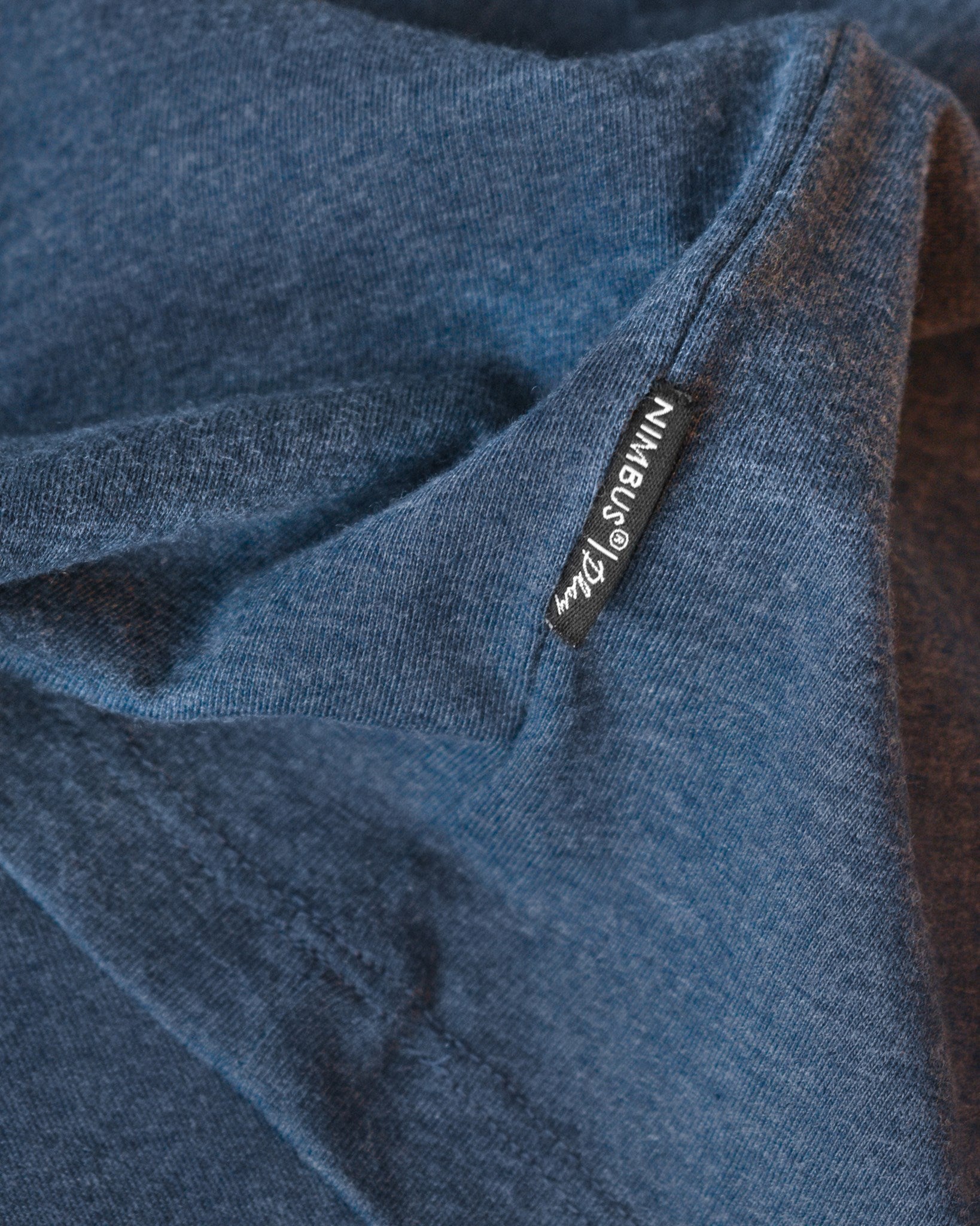 Orlando Women Navy Melange Closeup 2