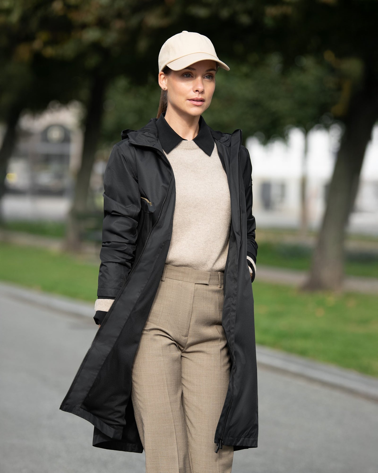 Redmond Woman Black Back