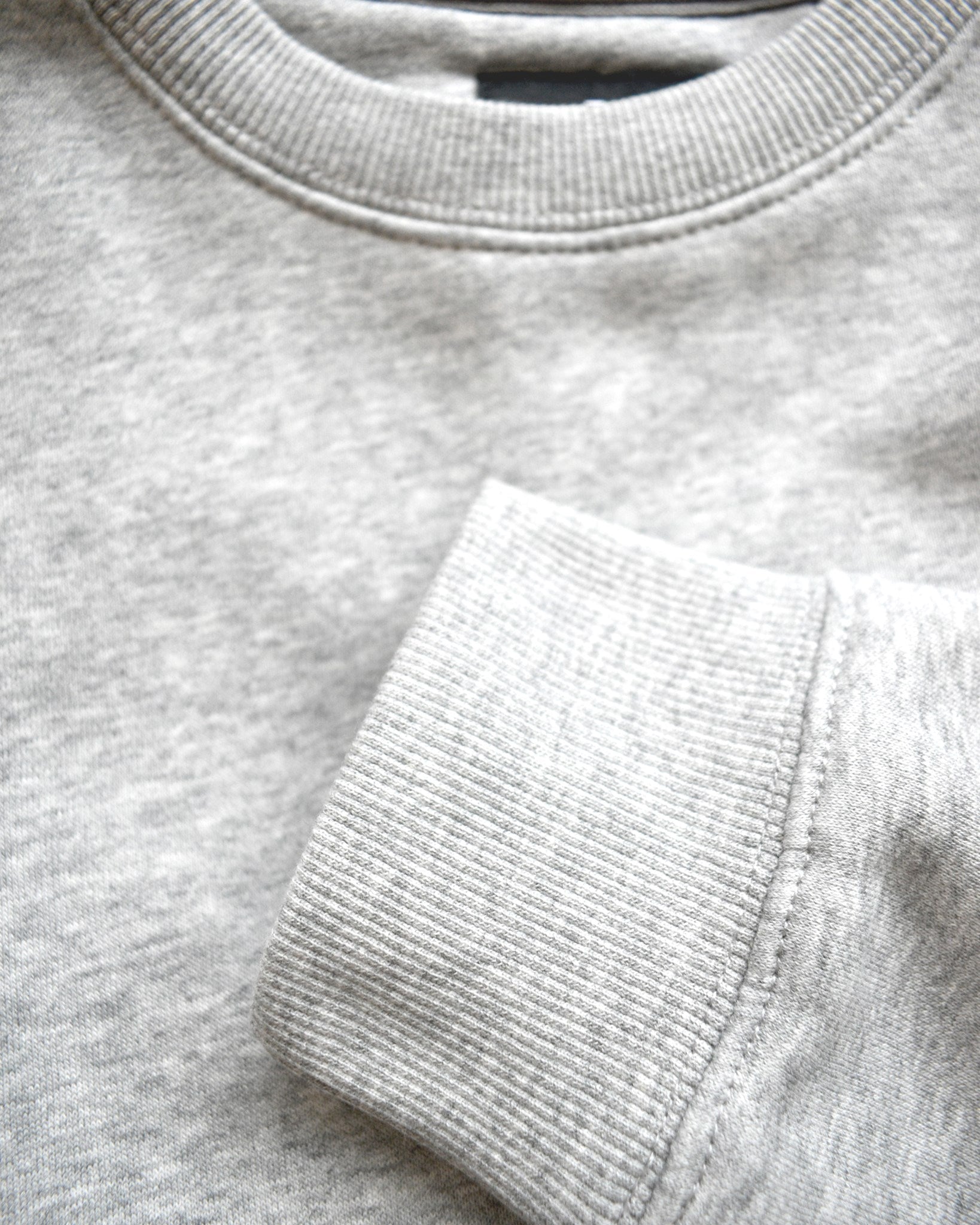 Trenton Unisex Grey Melange Closeup 3