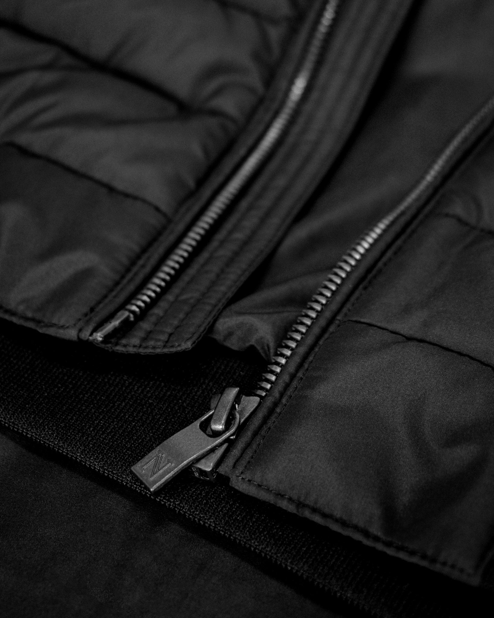Vesper Men Black Closeup 2