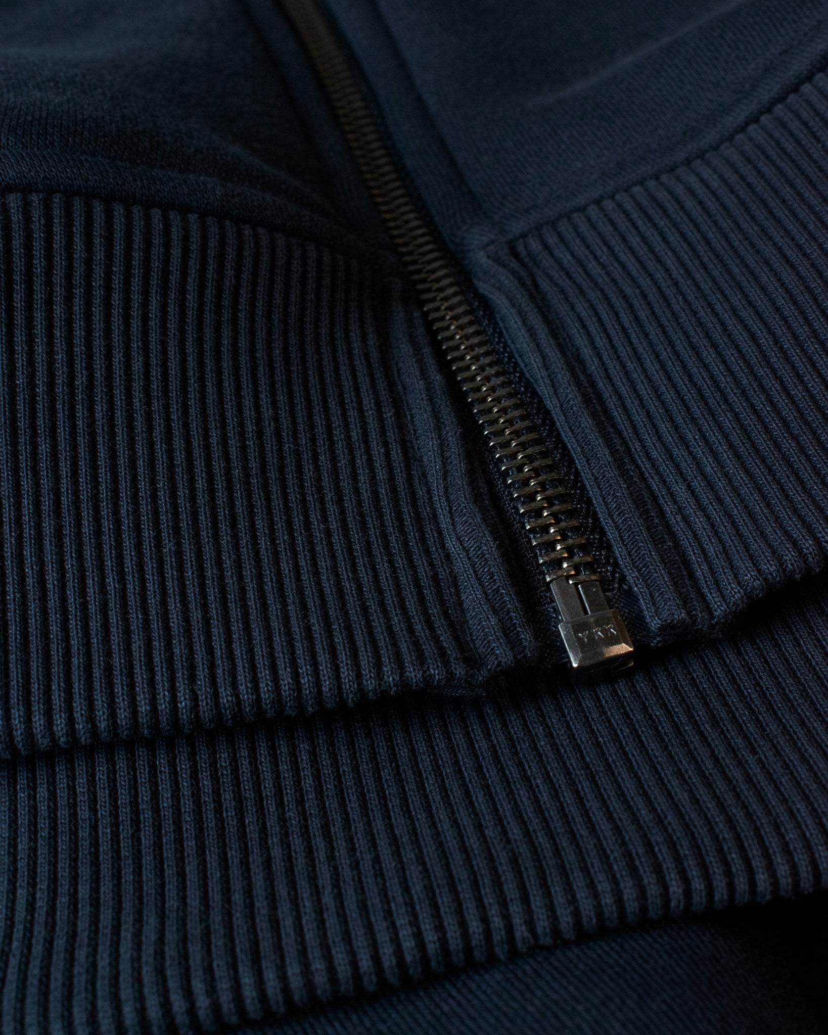 Williamsburg Women Navy Closeup 1