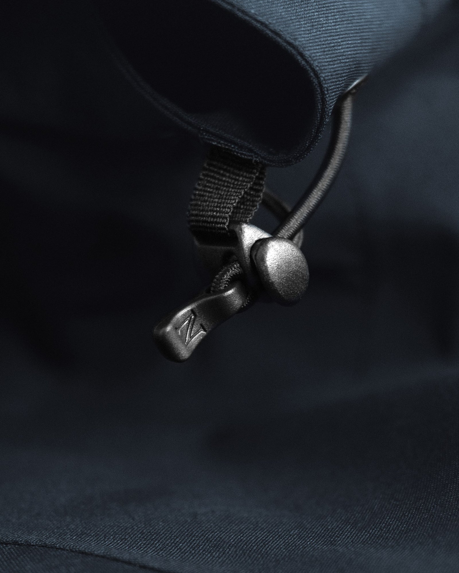 Yosemite Woman Navy Back